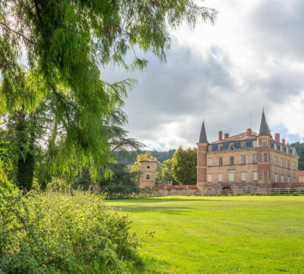 Complexe hôtelier ★ – Valinches – Marols (42)