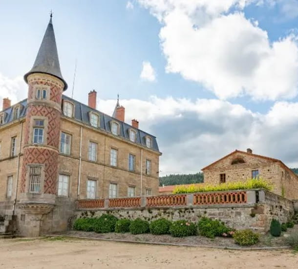 Complexe hôtelier ★ – Valinches – Marols (42)