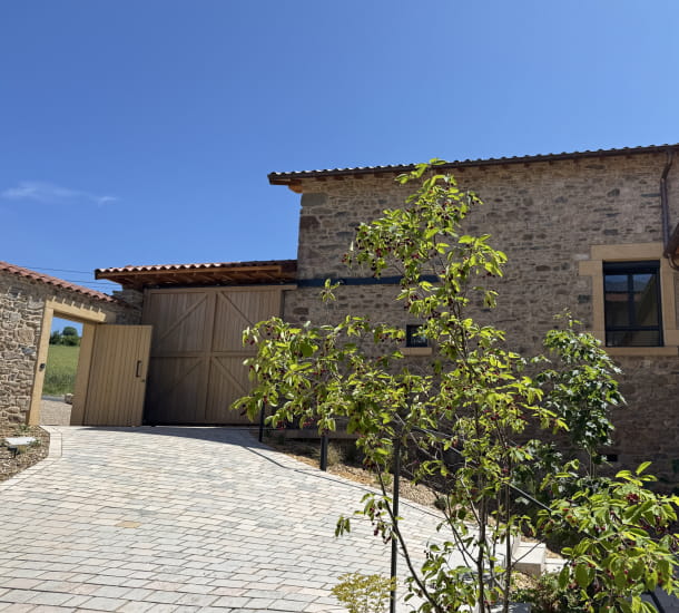 Rénovation et réaménagement d’un ancien corps de ferme – Larajasse (69)